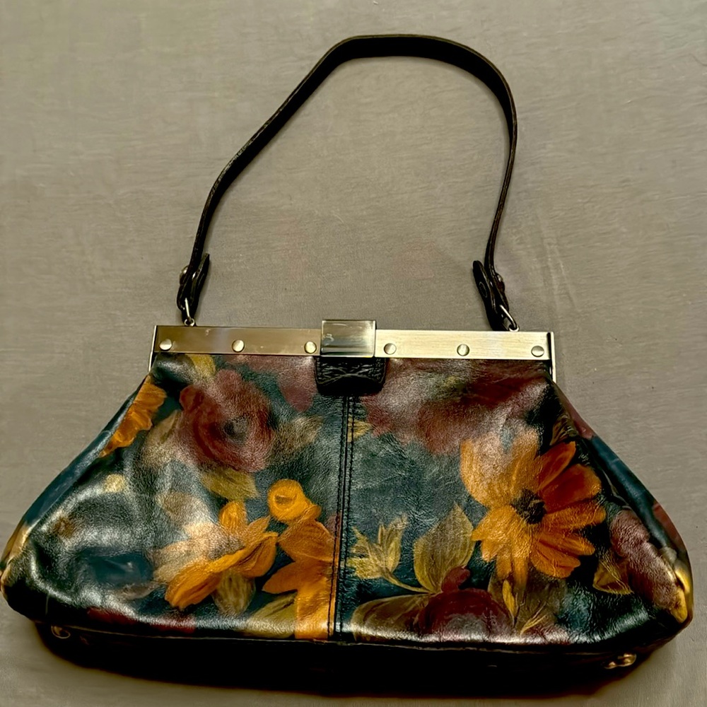 Patricia Nash purse.  Great condition.